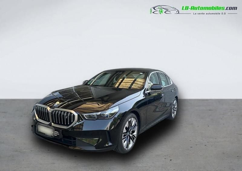Utilisé 2024 BMW i5 Sport Line Berline | 56 900 € (Bon prix) - Image 1/4