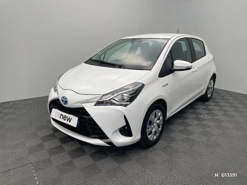Blanc Utilisé 2018 Toyota Yaris Hybrid | 12 490 € (Super prix) - Image 1/4