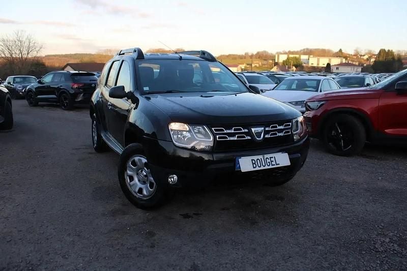 Noir Occasion 2015 Dacia Duster Lauréate SUV | 12 100 € (Prix juste) - Image 1/4