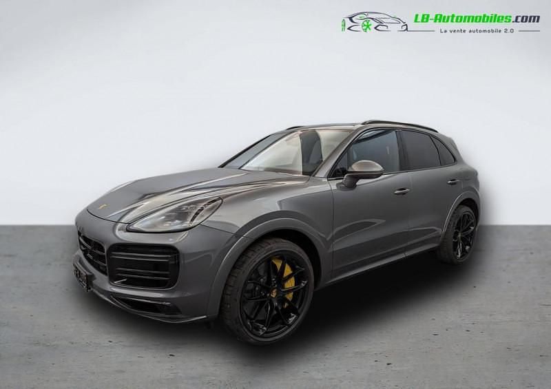 Utilisé 2020 Porsche Cayenne Turbo S SUV | 123 500 € (Prix assez cher) - Image 1/4