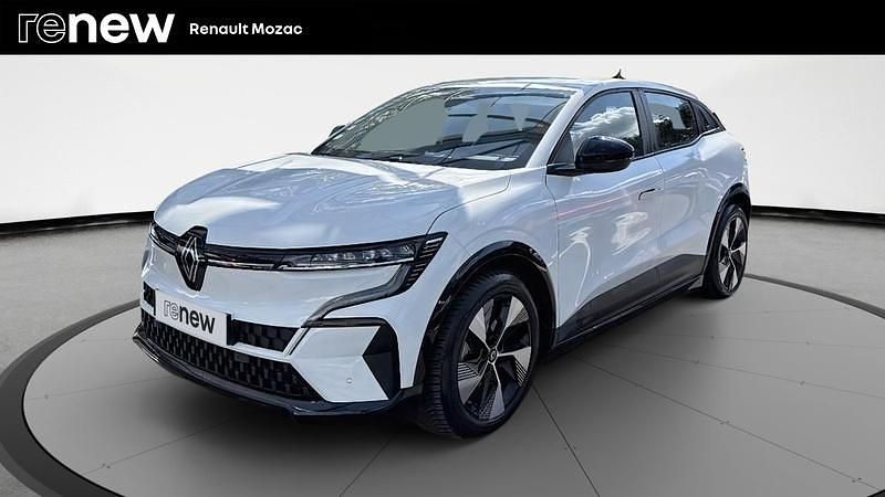 Blanc Utilisé 2022 Renault Mégane Equilibre Berline | 23 990 € (Prix juste) - Image 1/4