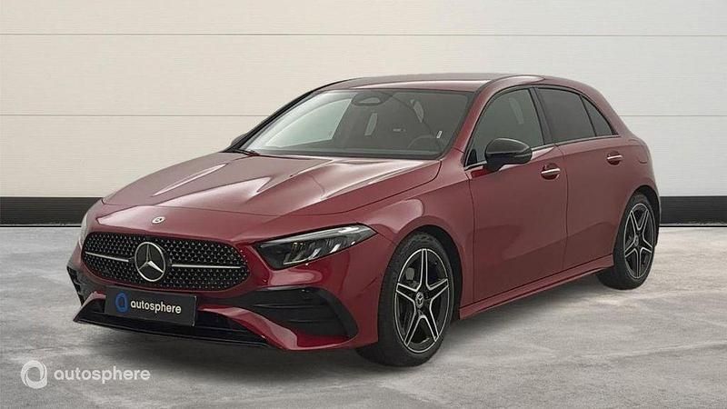 Rouge Utilisé 2024 Mercedes A200 AMG line Berline | 35 999 € (Prix assez cher) - Image 1/4