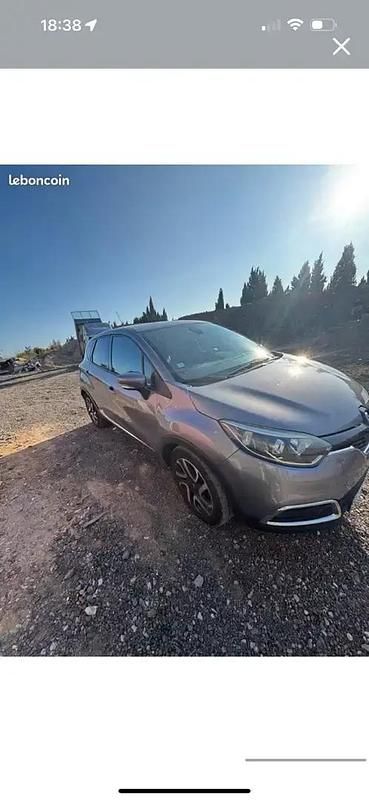 Utilisé 2015 Renault Captur Business SUV | 6 800 € (Prix juste) - Image 1/4