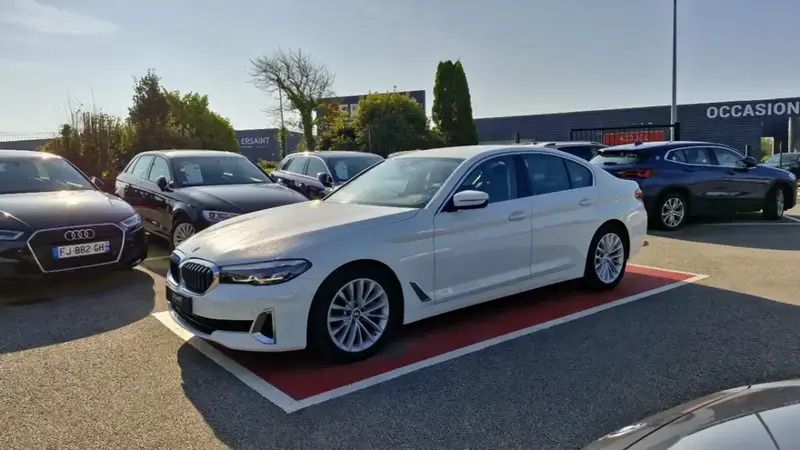 Blanc Utilisé 2021 BMW 530 Berline | 38 990 € (Bon prix) - Image 1/4