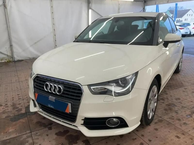 Blanc Occasion 2010 Audi A1 Ambition Berline | 9 490 € (Prix juste) - Image 1/4