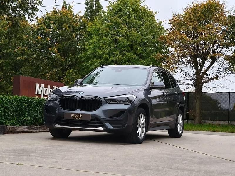 Gris Occasion 2020 BMW X1 Sport Line SUV | 22 750 € - Image 1/4