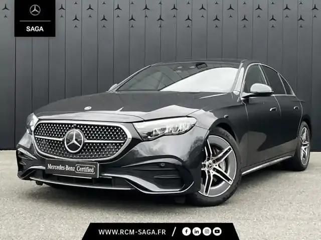 Noir Utilisé 2023 Mercedes E220 AMG line Berline | 59 800 € - Image 1/4