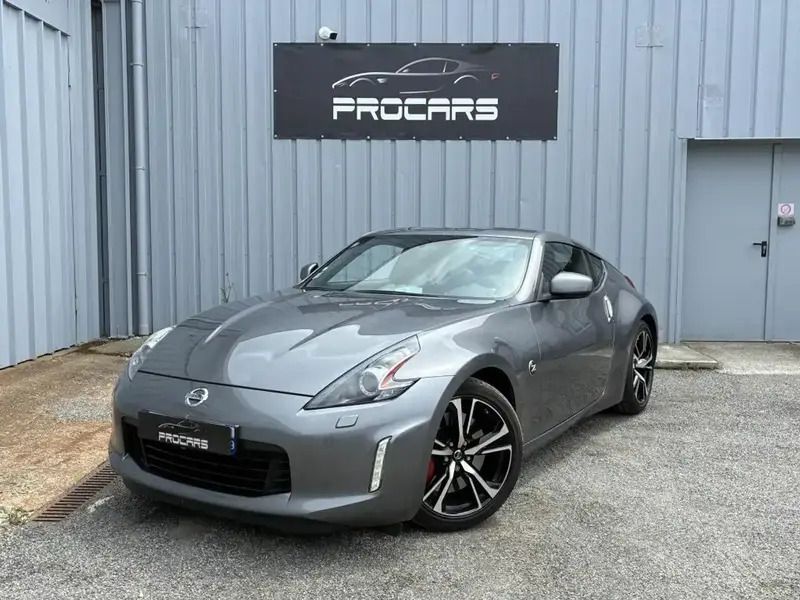 Gris Utilisé 2017 Nissan 370Z Pack Coupé | 37 990 € - Image 1/4