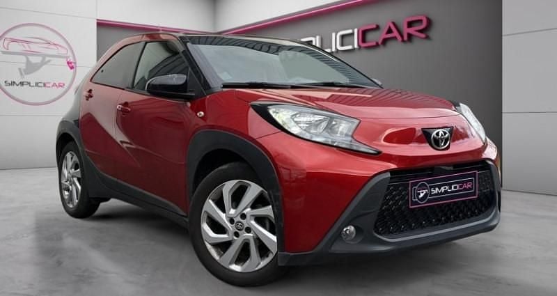 Rouge Occasion 2022 Toyota Aygo X Design SUV | 15 480 € (Prix juste) - Image 1/4