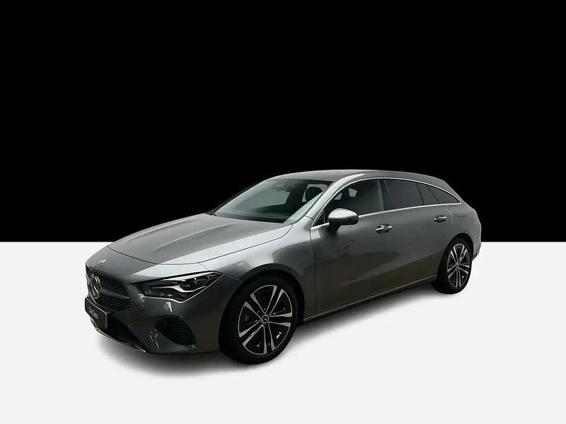Gris Utilisé 2025 Mercedes CLA180 Shooting Brake Progressive Break | 42 758 € (Prix cher) - Image 1/4
