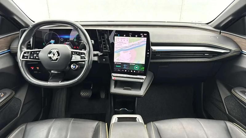 Occasion Renault Megane E-Tech Iconic 161 kW (220 ch) 2022 Gris Berline