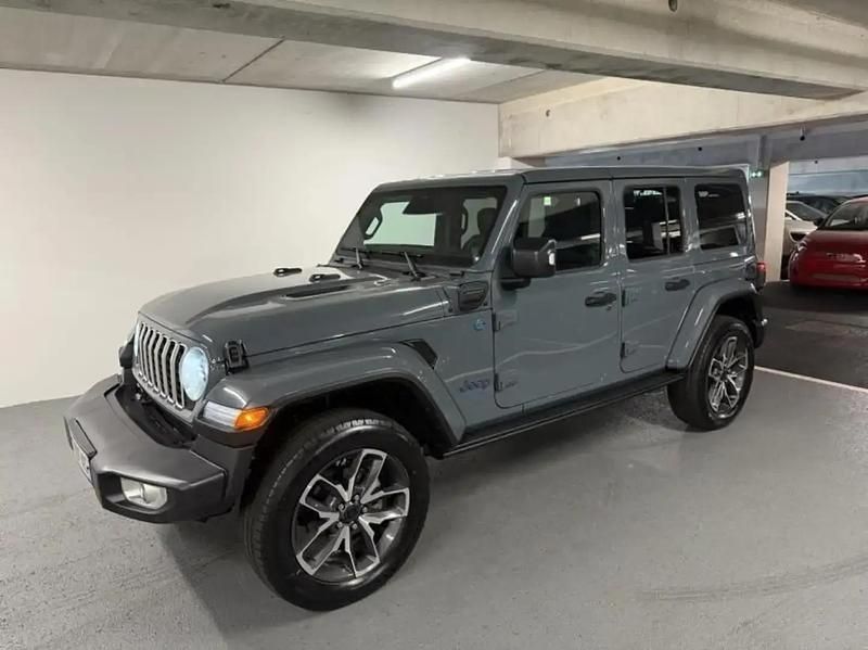 Occasion 2025 Jeep Wrangler Sahara SUV | 87 990 € - Image 1/4