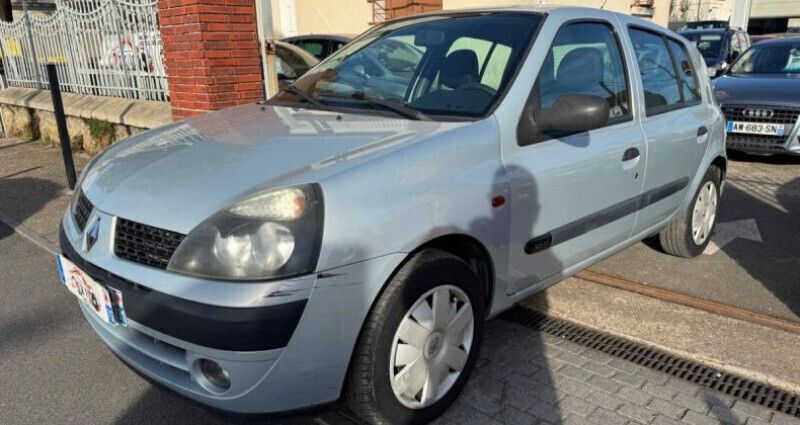 Utilisé 2002 Renault Clio II Citadine | 2 300 € (Prix juste) - Image 1/4