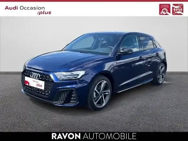 Bleu navarre métallisé noir mythe métallisé Utilisé 2025 Audi A1 Sportback S-line plus Citadine | 31 952 € (Prix cher) - Image 1/4