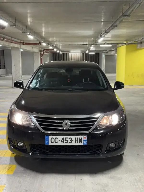 Utilisé 2012 Renault Latitude Berline | 8 300 € - Image 1/4