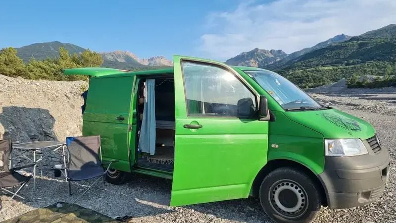 Vert Utilisé 2008 VW T5 Van | 10 000 € (Bon prix) - Image 1/4