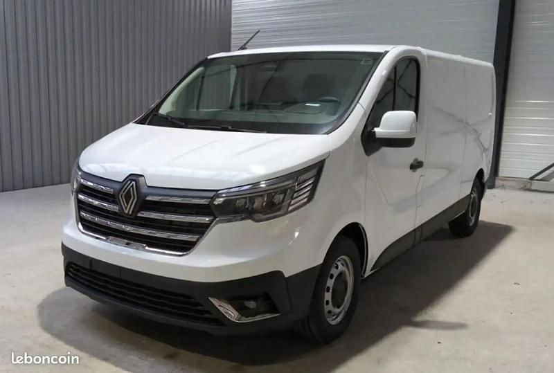 Blanc Nouvelle 2025 Renault Trafic Van | 35 490 € (Bon prix) - Image 1/4
