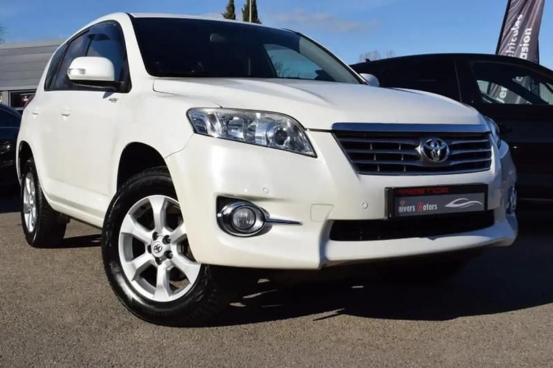 Blanc Occasion 2011 Toyota RAV4 Life SUV | 15 400 € - Image 1/4