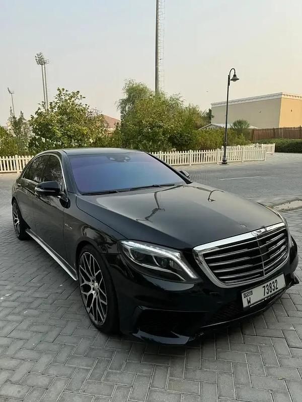 Utilisé 2014 Mercedes S63 AMG AMG Berline | 55 000 € (Prix juste) - Image 1/4