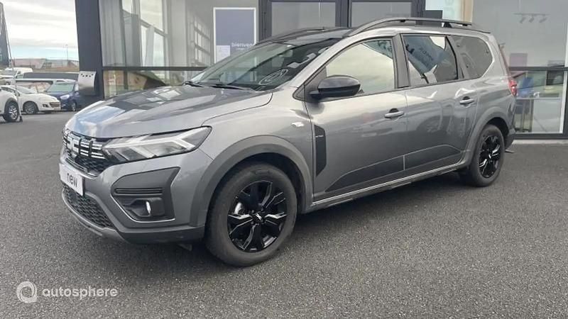 Gris Occasion 2023 Dacia Jogger Extreme Monospace | 22 999 € (Prix juste) - Image 1/4