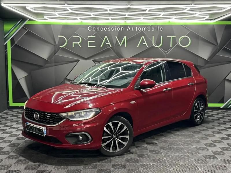 Rouge Occasion 2016 Fiat Tipo Lounge Berline | 7 490 € (Prix juste) - Image 1/4