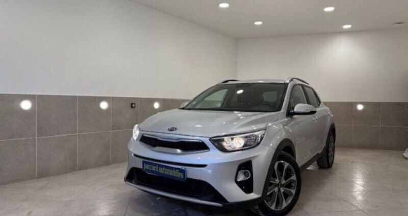 Utilisé 2021 Kia Stonic 2 SUV | 14 990 € - Image 1/4