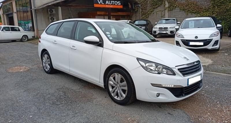 Utilisé 2016 Peugeot 308 Active Berline | 3 950 € - Image 1/4