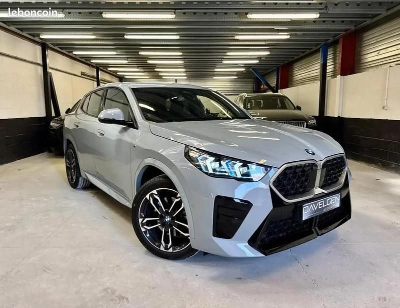 Gris Occasion 2024 BMW X2 M Sport SUV | 37 990 € - Image 1/4