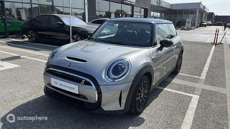 Gris Utilisé 2023 Mini Cooper SE Premium Plus Citadine | 22 499 € (Prix juste) - Image 1/4
