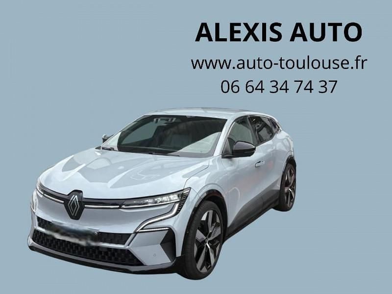 Utilisé 2024 Renault Mégane Techno Berline | 27 980 € (Prix juste) - Image 1/4