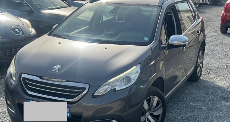 Utilisé 2015 Peugeot 2008 Allure SUV | 5 990 € (Prix assez cher) - Image 1/4