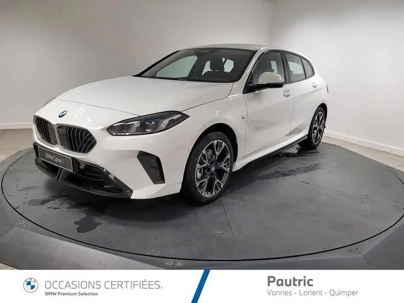 Blanc Nouvelle 2025 BMW 120 M Sport Citadine | 40 856 € - Image 1/4