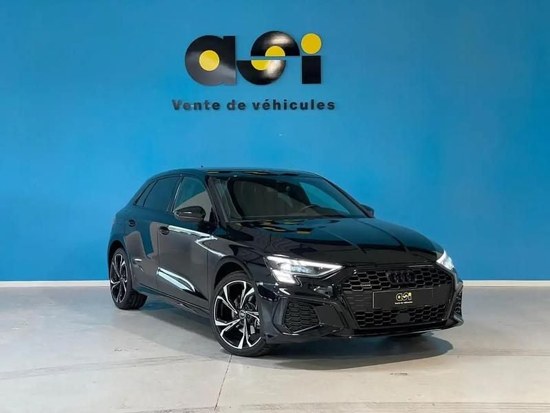 Noir Utilisé 2023 Audi A3 S-Line Berline | 42 990 € - Image 1/4