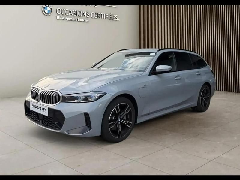 Gris Occasion 2025 BMW 330 M Sport Break | 50 690 € (Prix juste) - Image 1/4