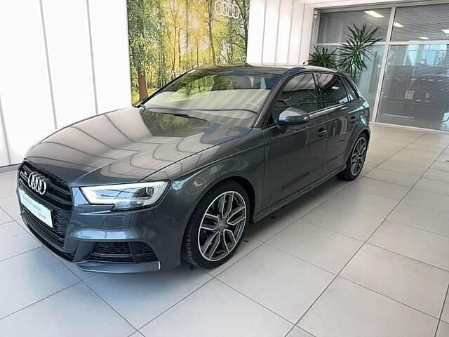 Gris daytona nacré Occasion 2018 Audi S3 Exclusive | 28 990 € (Bon prix) - Image 1/4