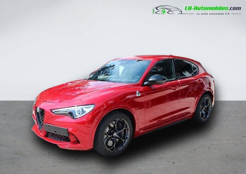 Utilisé 2022 Alfa Romeo Stelvio SUV | 68 200 € (Prix juste) - Image 1/4