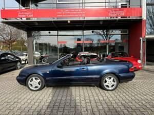 Bleu Occasion 1999 Mercedes CLK320 Cabriolet | 14 900 € - Image 1/4
