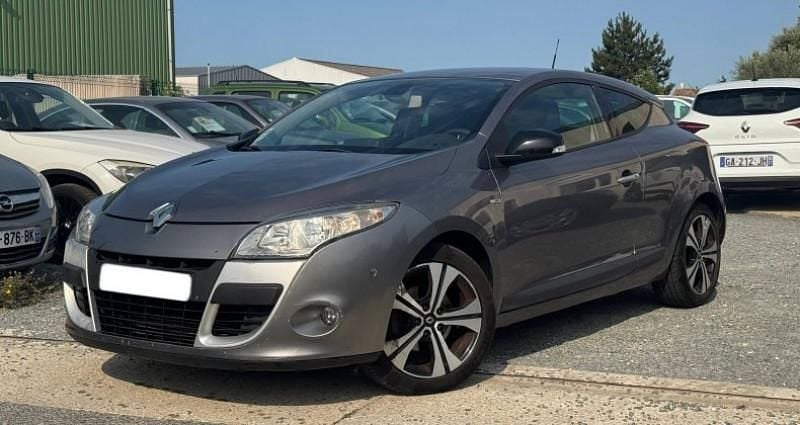 Utilisé 2011 Renault Mégane III Bose Edition Berline | 4 990 € (Prix juste) - Image 1/4