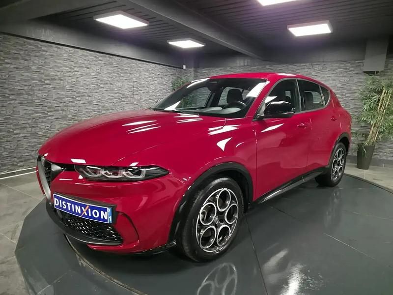Rouge Occasion 2025 Alfa Romeo Tonale Sprint SUV | 26 490 € (Prix juste) - Image 1/4