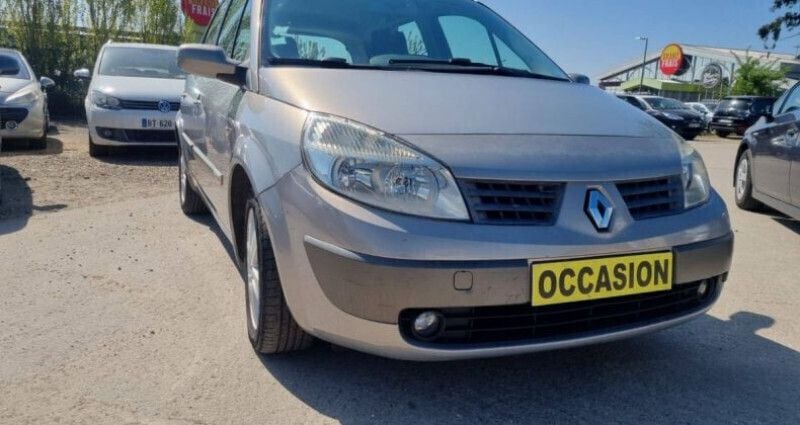 Utilisé 2004 Renault Scénic II Dynamique Monospace | 3 290 € (Prix assez cher) - Image 1/4