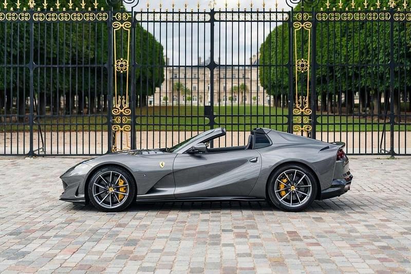 Occasion Ferrari 812 799 ch (587 kW) 2023 Gris Cabriolet