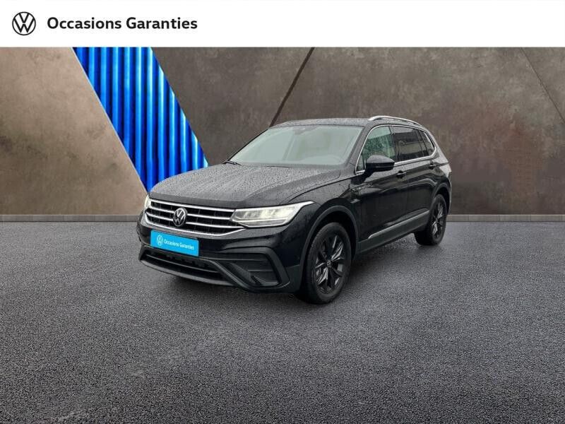 Noir Utilisé 2024 VW Tiguan Allspace Life SUV | 44 390 € (Prix assez cher) - Image 1/4