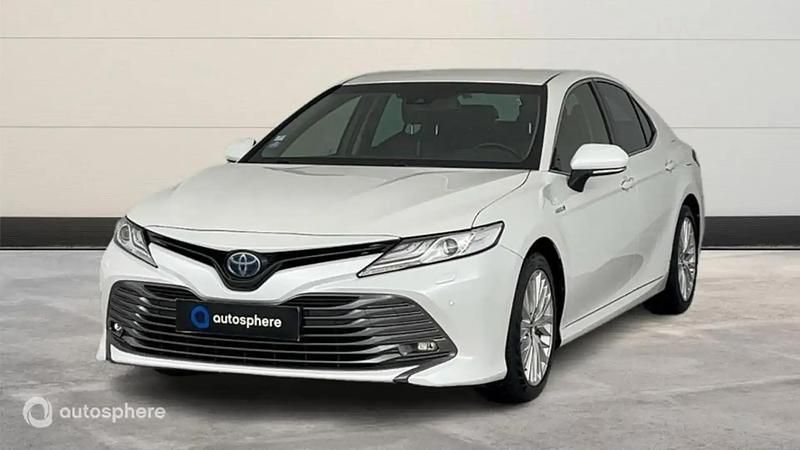 Blanc Utilisé 2019 Toyota Camry Design Berline | 26 799 € (Prix juste) - Image 1/4