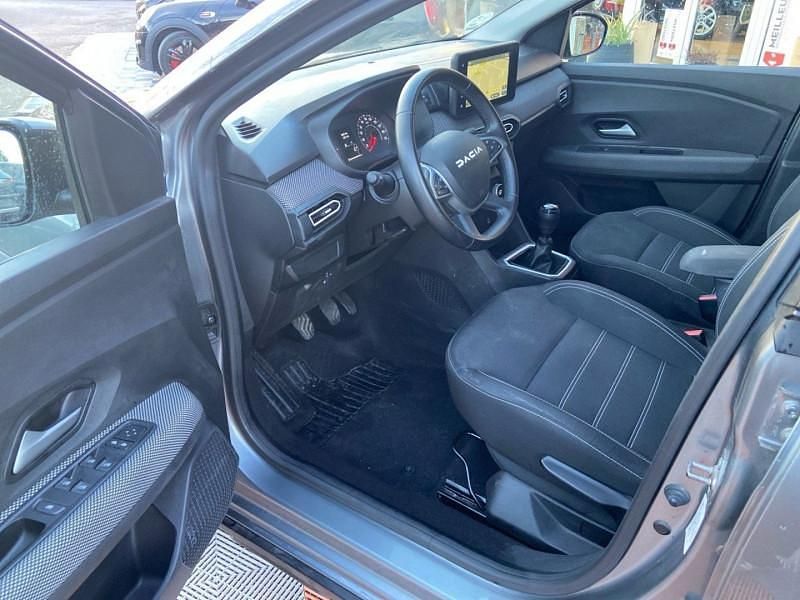 Occasion Dacia Jogger Expression 110 ch (80 kW) 2024 Gris Monospace