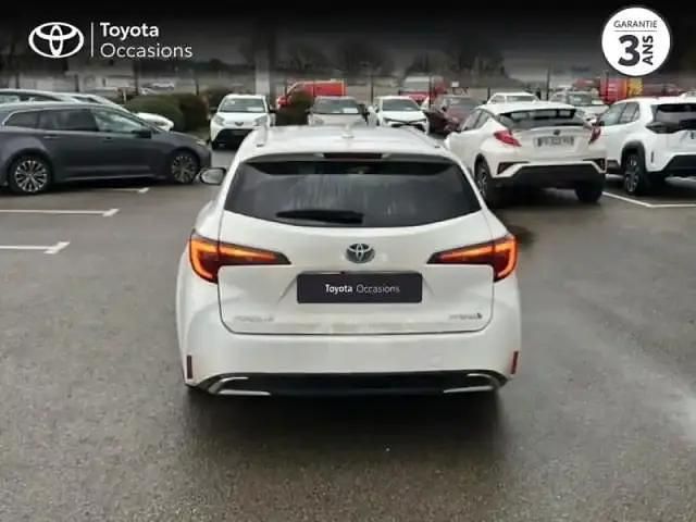 Occasion Toyota Corolla Design 98 ch (72 kW) 2023 Blanc Break