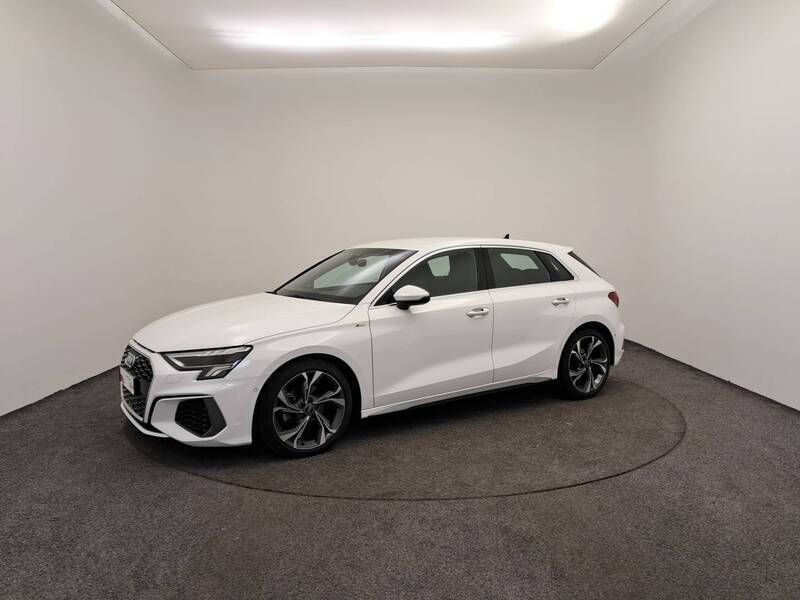 Blanc Utilisé 2021 Audi A3 Sportback S-Line Berline | 29 900 € (Prix juste) - Image 1/3