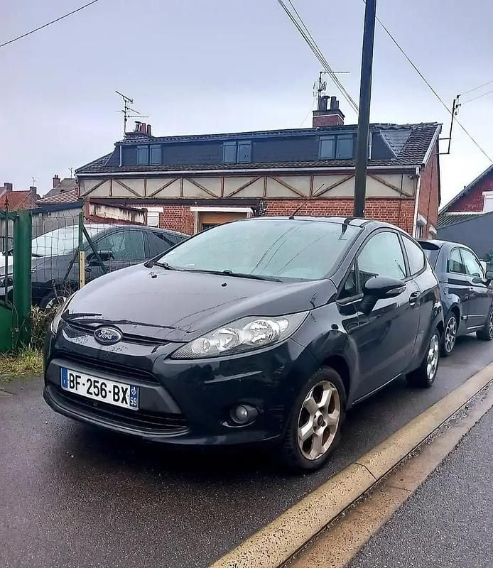 Occasion 2010 Ford Fiesta Trend+ Berline | 3 500 € (Bon prix) - Image 1/4