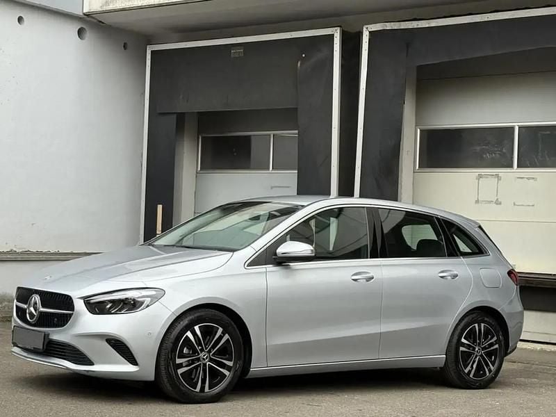 Utilisé 2015 Mercedes B200 Monospace | 6 555 € - Image 1/4