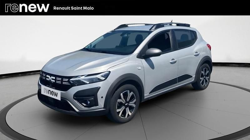 Gris Utilisé 2023 Dacia Sandero Expression Citadine | 15 490 € (Prix juste) - Image 1/4