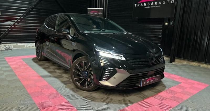 Utilisé 2025 Renault Clio V Esprit Alpine Citadine | 24 490 € (Prix juste) - Image 1/4